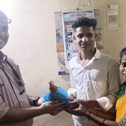 chicken gift to dr.girish gaikwad