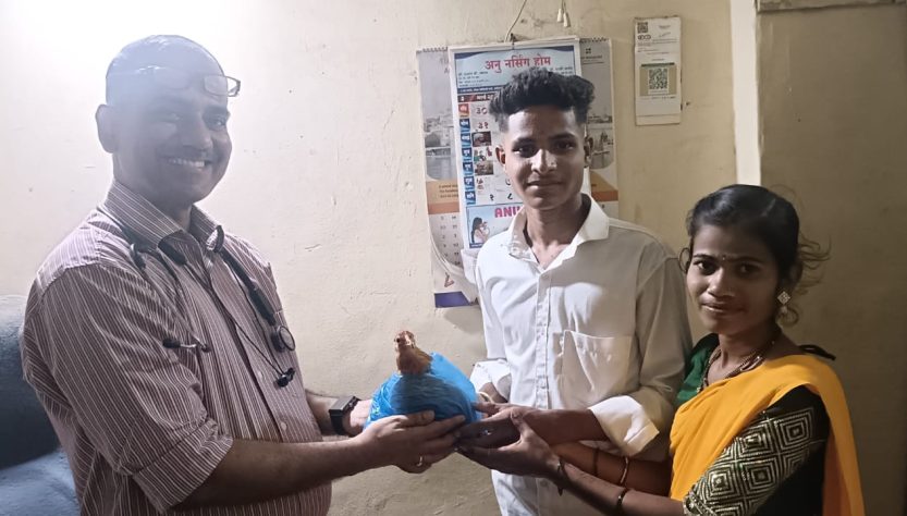 chicken gift to dr.girish gaikwad